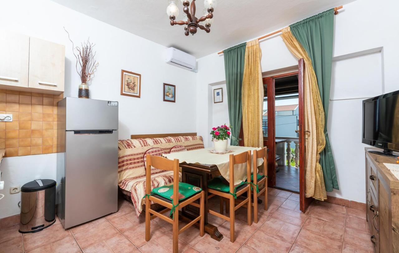 Belsa Apartment *
