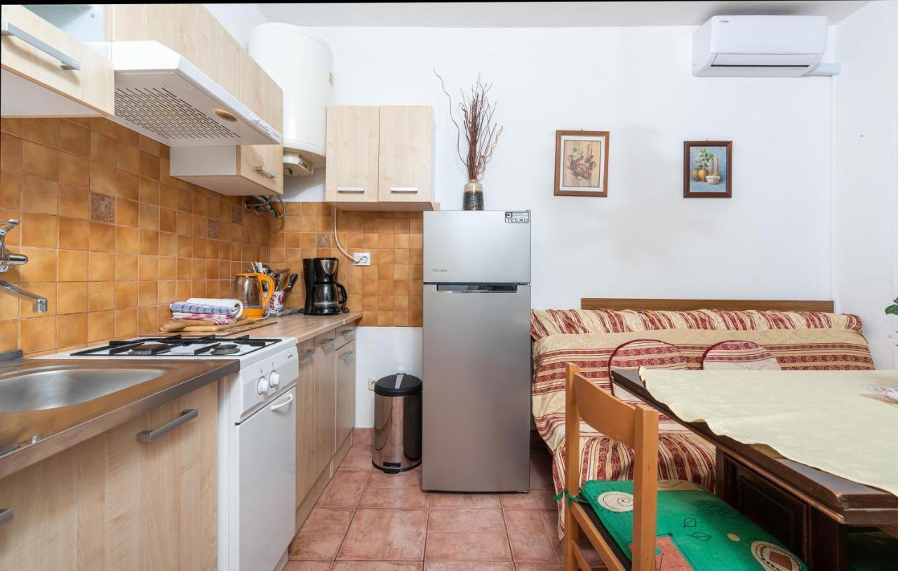 Apartment Belsa *