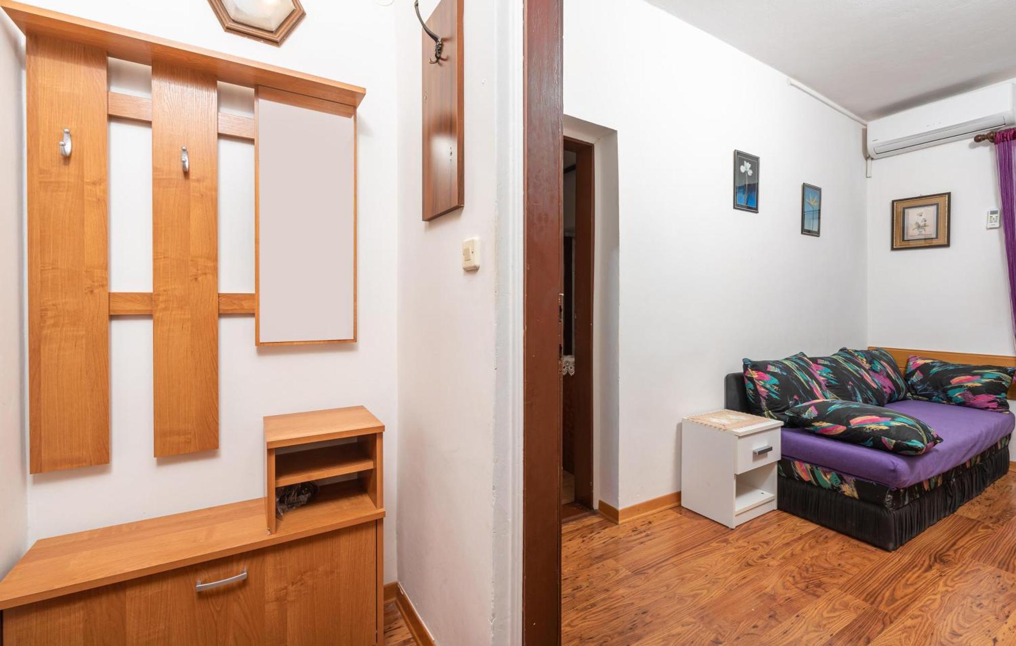 Apartment Belsa *