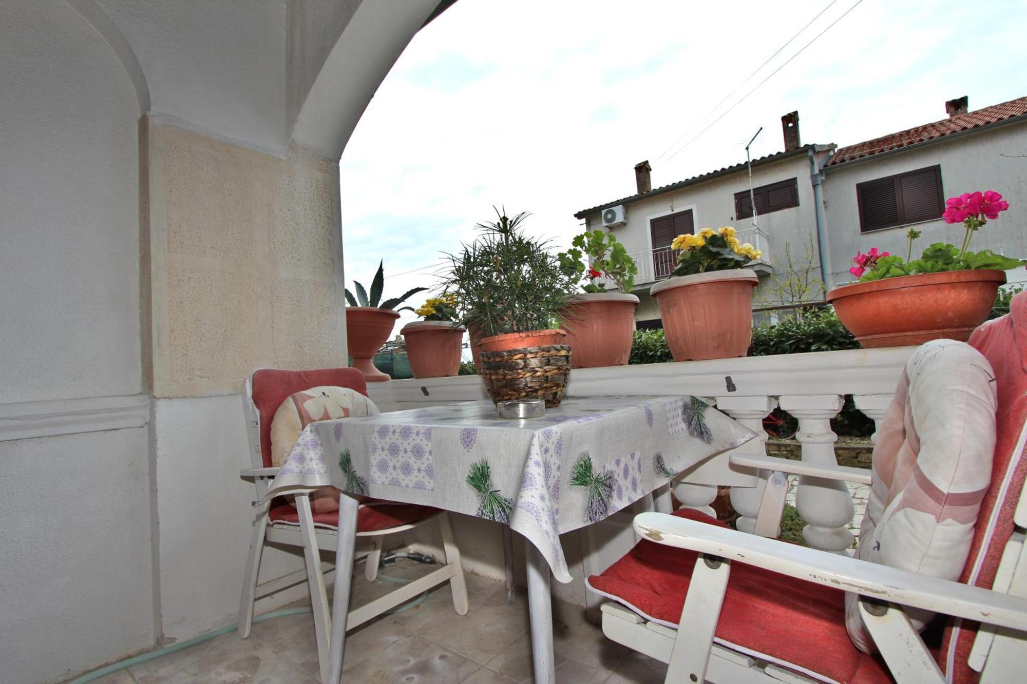 Apartment Belsa *