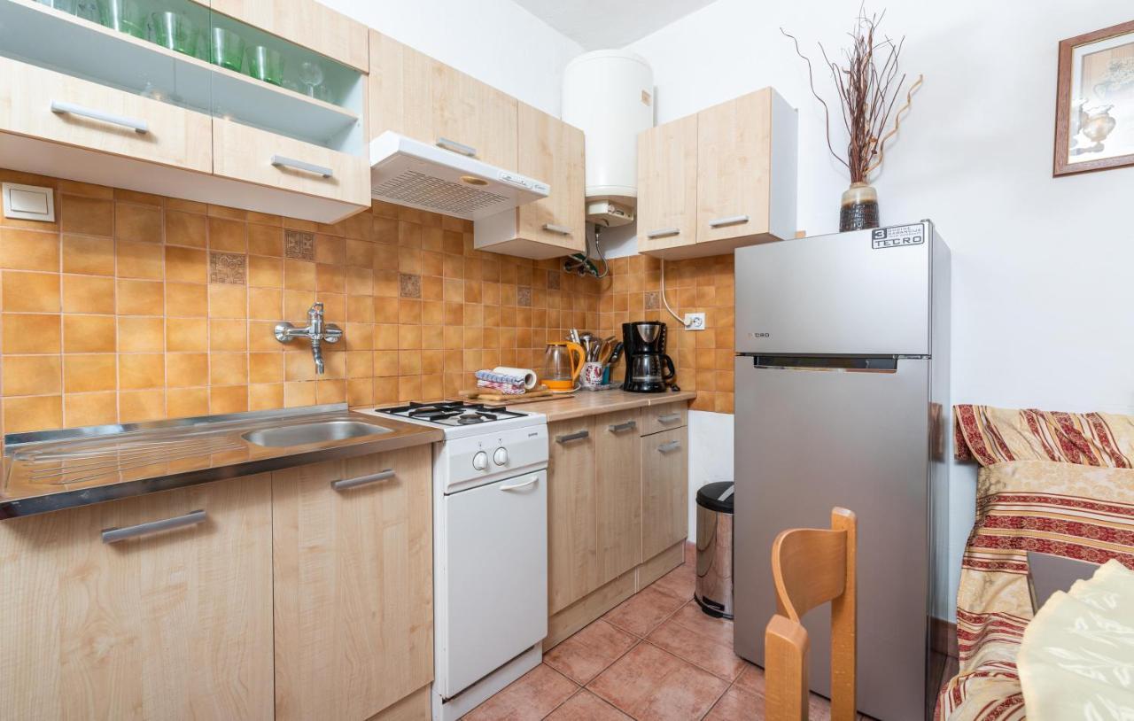 Belsa Apartment